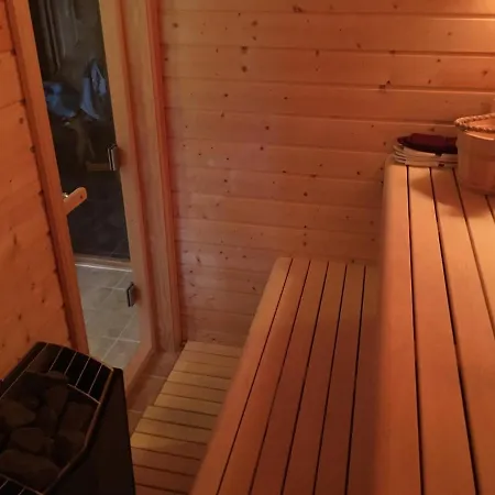 Panorama Logde Stryn, With Jacuzzi, Sauna And Spectacular Views! בית נופש *