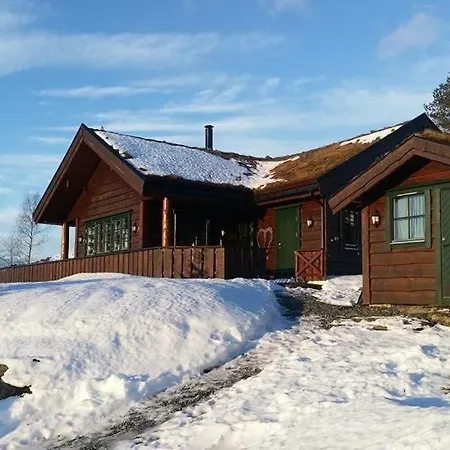 בית נופש Panorama Logde Stryn, With Jacuzzi, Sauna And Spectacular Views!