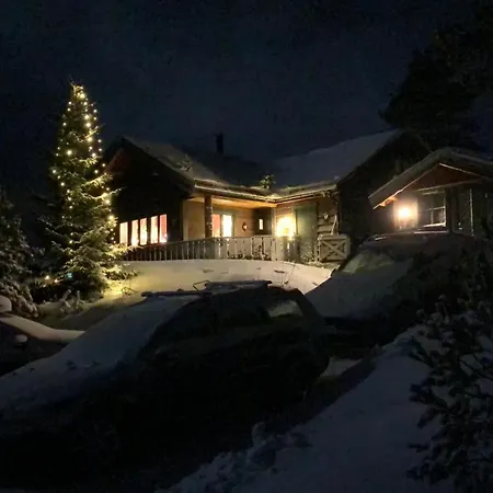 Panorama Logde Stryn, With Jacuzzi, Sauna And Spectacular Views! בית נופש סטרין