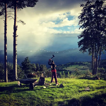 בית נופש Panorama Logde Stryn, With Jacuzzi, Sauna And Spectacular Views! סטרין